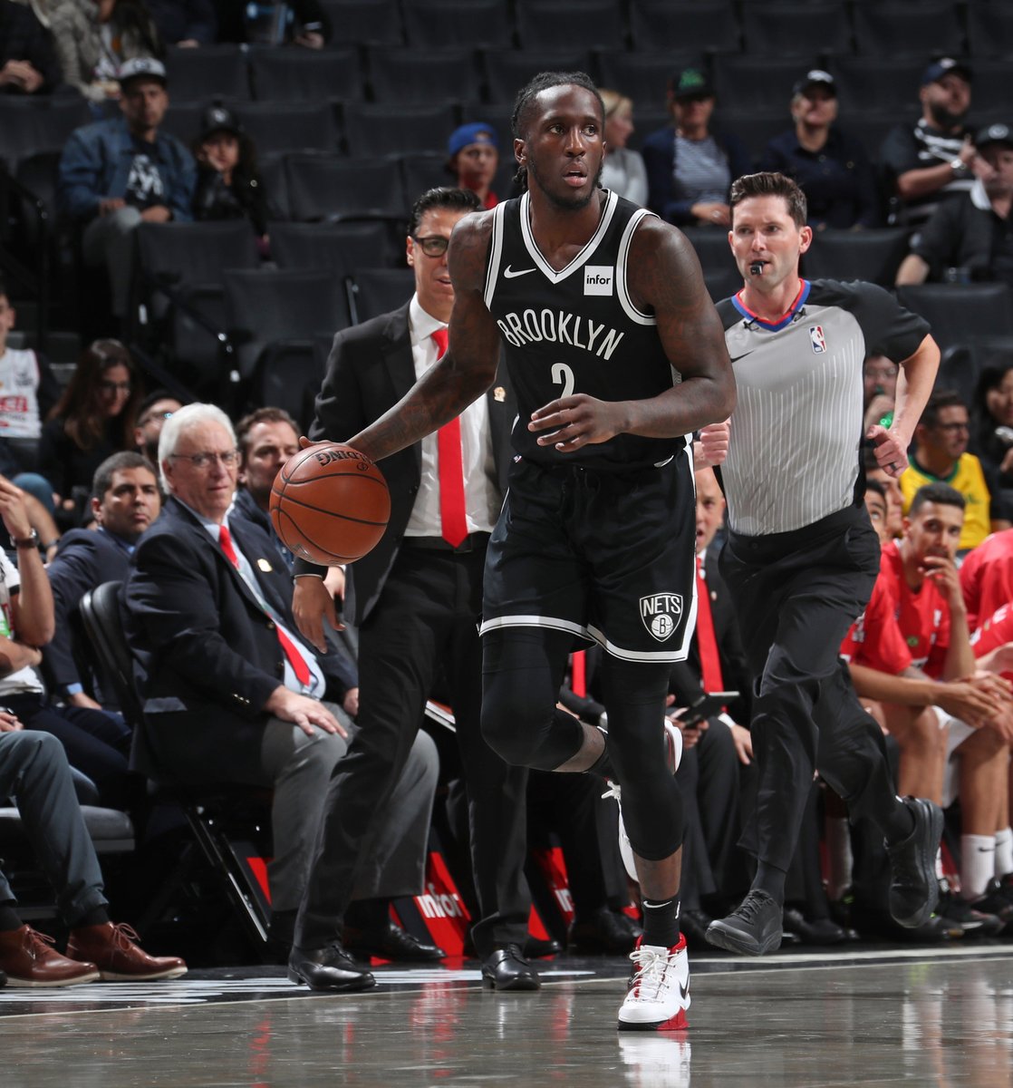 bsports体育：湖人队新赛季：普林斯表示将提升快攻速度的简单介绍