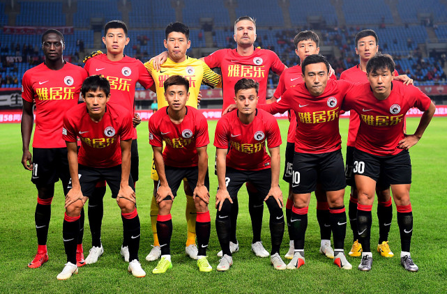 关于B体育APP:广州恒大队全华班阵容的战术可行性与风险评估的信息
