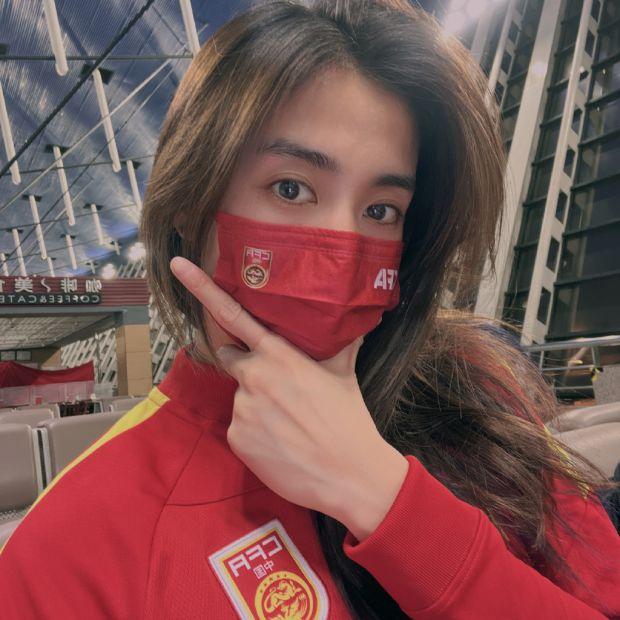 包含B体育APP:中国女足门将赵丽娜的技术特点与在国家队的作用的词条