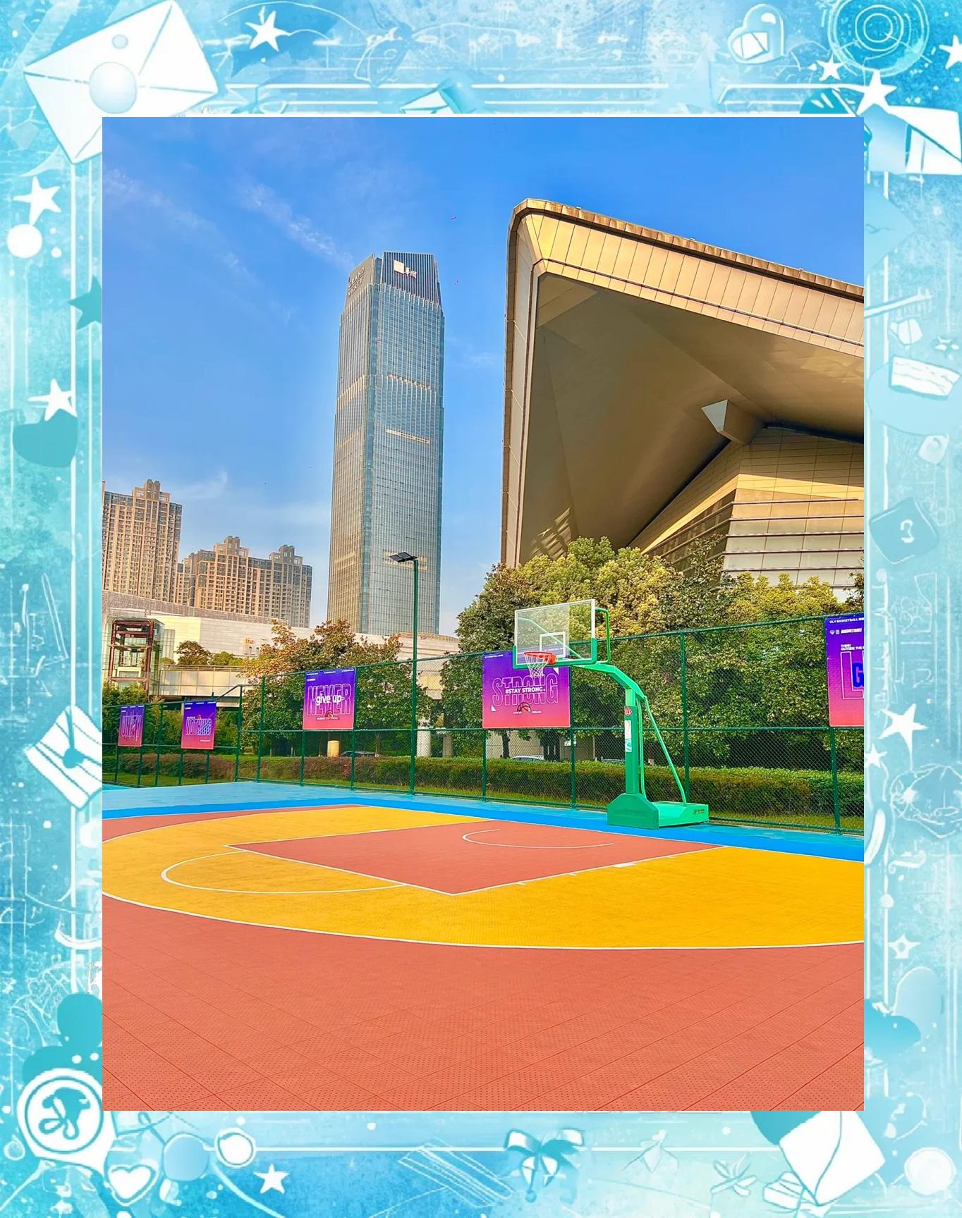B体育官网：篮球主题公园开放，打造城市新地标的简单介绍